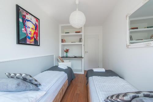 UNITApartament Short Rent Apartment in Warsaw by Metro Station Rondo ONZ Apart with 3bedrooms 22, Varšava (fotografie 3)