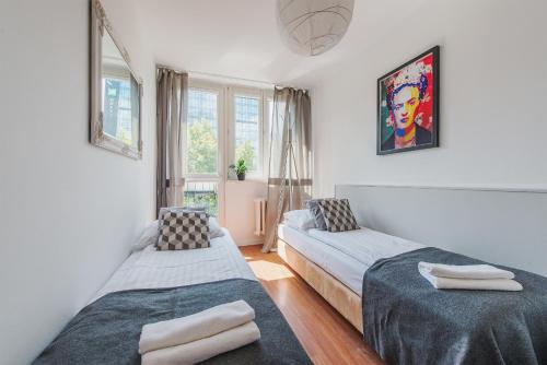 UNITApartament Short Rent Apartment in Warsaw by Metro Station Rondo ONZ Apart with 3bedrooms 22, Varšava (fotografie 10)