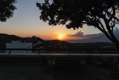 OVGORA - Ismini Sea View Room in Kamilari Village - Νίθαυρη