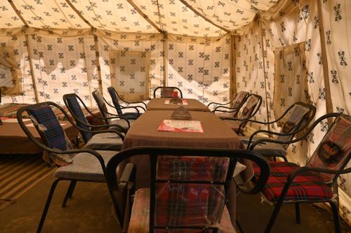餐廳, 喜馬拉雅徒步營地 (Himalayan Routes Camp) in 沙爾丘