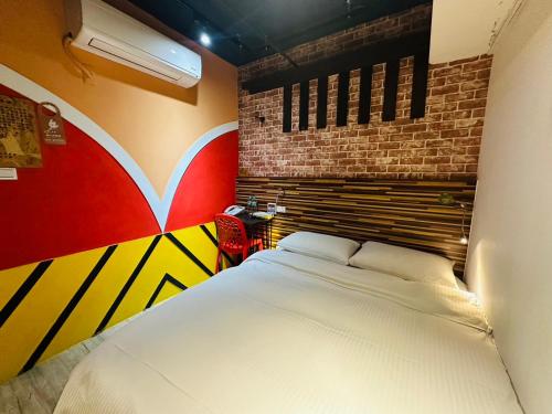 room detail thumbnail 1