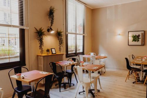 Le Bristol - image 5