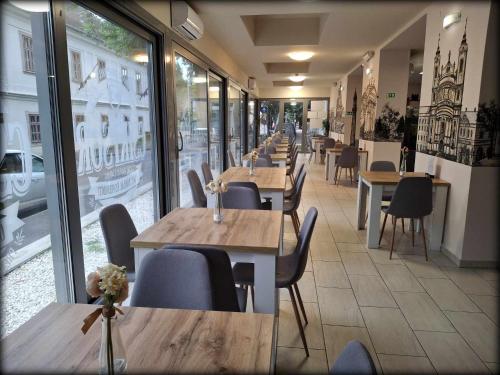 Restaurante, Hotel Unicornis in Eger