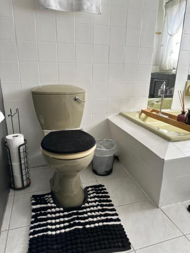 At JayRose At JayRose