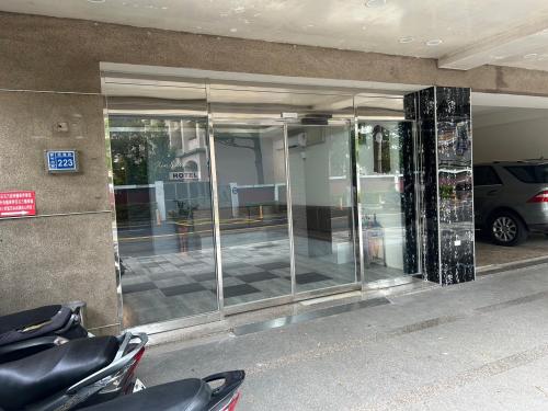 Xin Yuan Hotel near Xinyue Beach