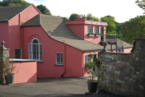 Exterior view, Palm House - Luxury Wye Valley Country House 2 Bed Apartment - Dog Friendly in Newland
