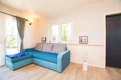 2 bedrooms, 5 beds