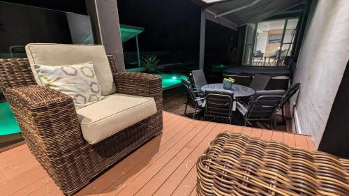 Phoenix Oasis, Family and Pet friendly, with private pool and spa