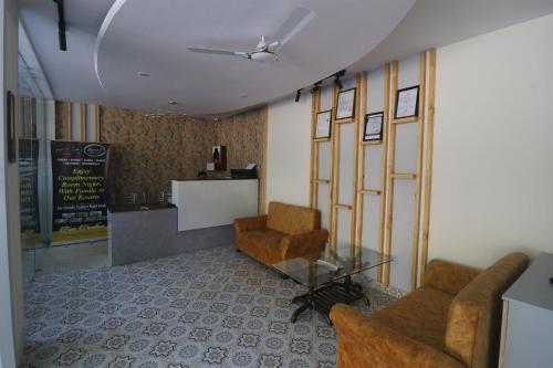 Lobby, Aamod Feather Touch in Nainital