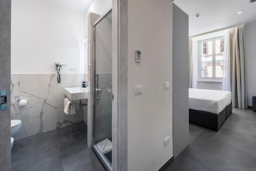 Hotel California - main image