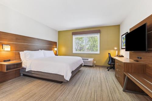 Hotel Fairchild Room Type - 1 King Standard