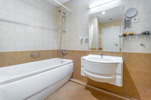 Suite image 7