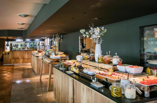 ARCOTEL Nike - image 13