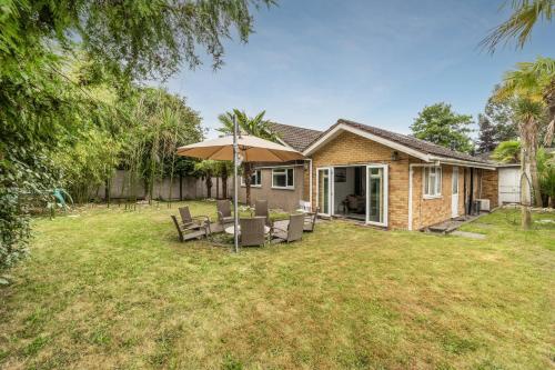 Exterior view, 3 Bedroom Bungalow Sunningdale Lodge Ascot Races in Sunningdale