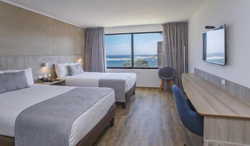 Yachting Hotel Quintero in กิงเตโร