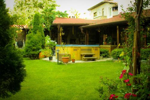 Guest House Chicho Tsane - image 4
