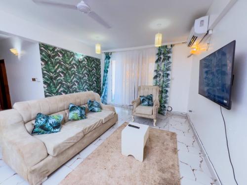 NYALI 3BEDROOMs FULLY FURNISHED APARTMENT WITH SWIMMING