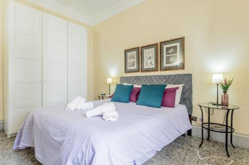 Vatican House Entire Apartment with 2 Bedrooms & 2 Wi-Fi, Roma (foto 6)