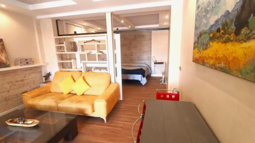 One-Bedroom Apartment image 10