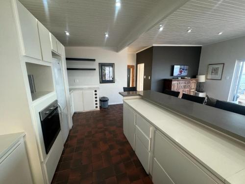 Family Suite with Balcony image 7