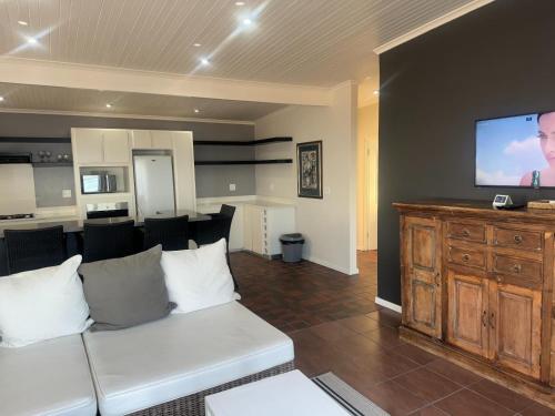 Family Suite with Balcony image 5