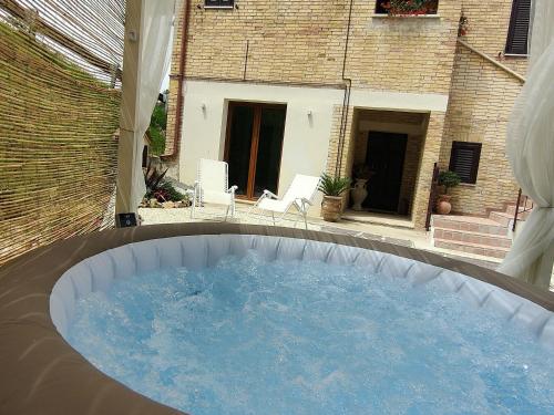 Spa, La Casa del Duca in Montalto delle Marche