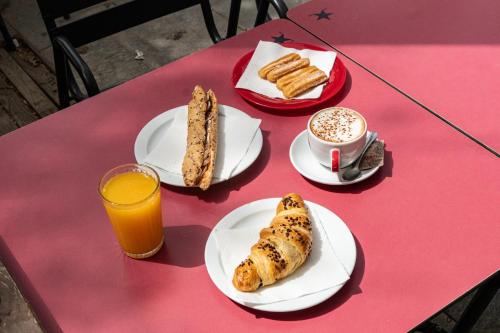 Food and beverages, Safestay Barcelona Sea Hostel in Barceloneta