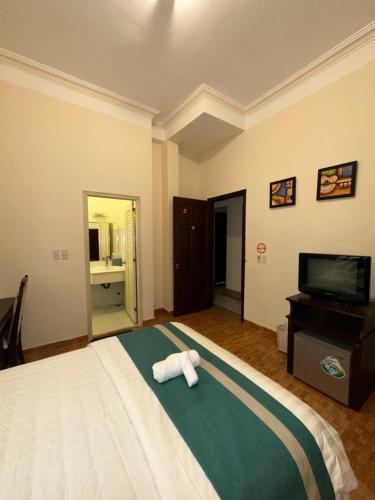 room detail thumbnail 1