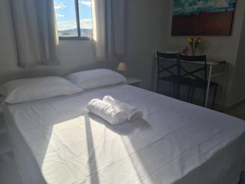 Kitnet 301 centro linda vista por sol com tv smart e ar