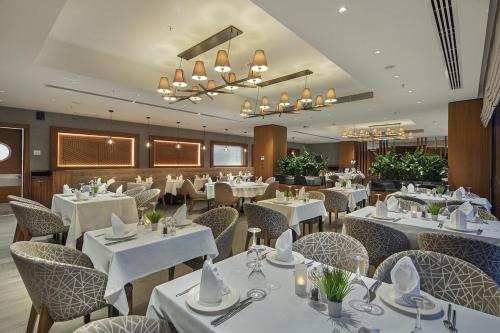 Holiday Inn Istanbul - Tuzla Bay by IHG, Стамбул (фото 5)