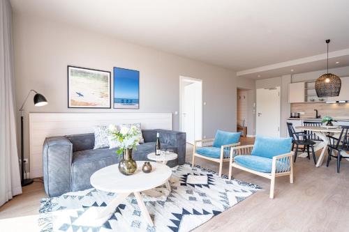 One-Bedroom Apartment with Balcony