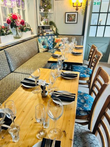 Létesítmények, Angel Inn Misson in Misson