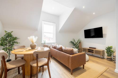 ห้องส่วนกลางสำหรับนั่งเล่น/ดูทีวี, Bliss Stay Belfast The Mount in บอลลีมาคาร์เรต