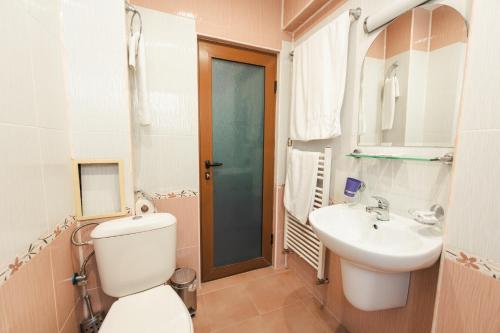Sveti Georgi Hotel - image 9