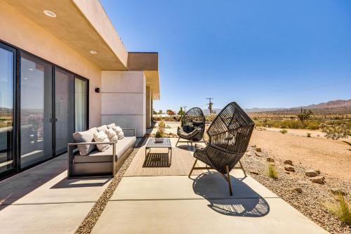 Luxe Yucca Valley Home about 10 Mi to Joshua Tree! in Yucca Valley, USA