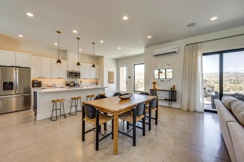 Luxe Yucca Valley Home about 10 Mi to Joshua Tree! in Yucca Valley, USA