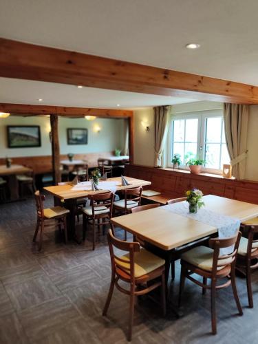 Restaurant, Grünvogels Landgasthof zum Grünen Baum (Grunvogels Landgasthof zum Grunen Baum) in Hesseneck