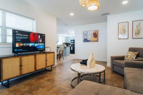 Comfy house walk to Stadium in Tampa, USA