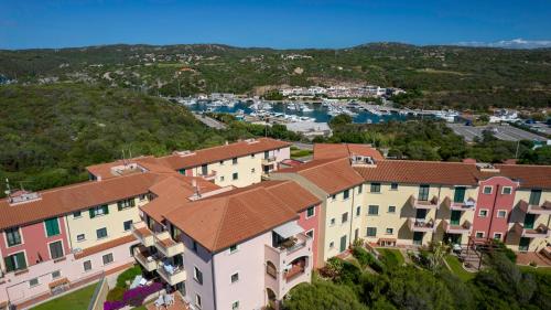 Ampio attico monolocale con terrazza