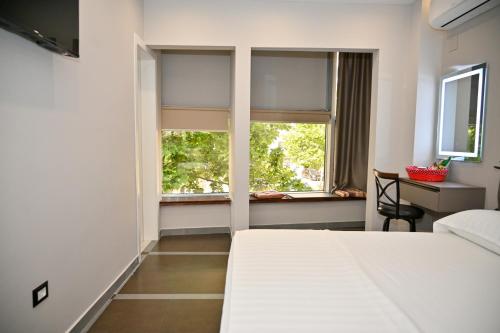 1 queen bed