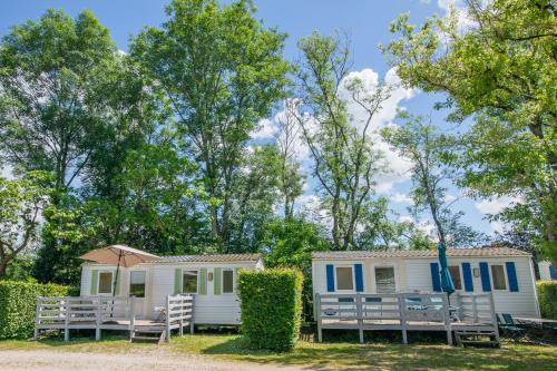 Viesnīcas āriene, Camping Onlycamp La Colombière (Camping Onlycamp La Colombiere) in Pesmes