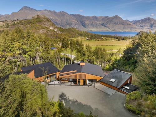 Serene Mountain Oasis Hideaway – khách sạn tại Lake Wakatipu