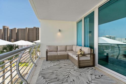 Bella Luna 309 by Liquid life in หาดเพอร์ดิโด