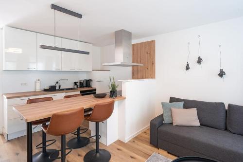 Neues 2 Schlafzimmer Apartment mit RooftopTerrace Neues 2 Schlafzimmer Apartment mit RooftopTerrace