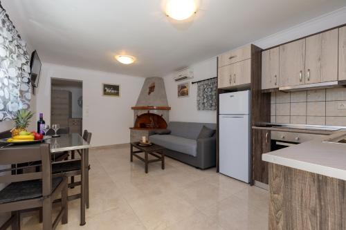 Alamia Suites Alamia Suites