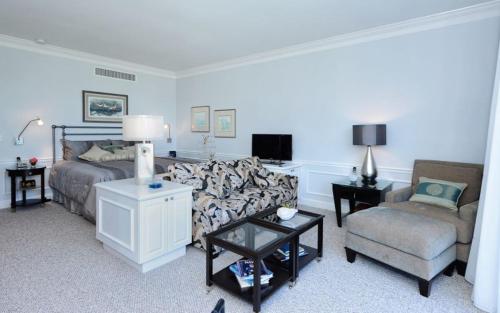 Windsor Lodge Unit 3 close to the Beaches Siesta Key thumb 2