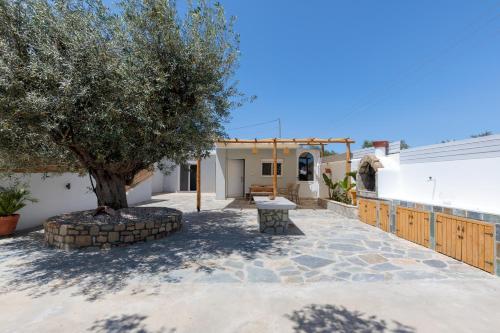 Alamia Suites Alamia Suites