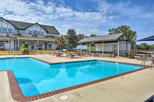View, Charming, Restful Getaway in Bushkill (PA)