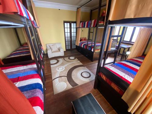 Raven La Paz in La Paz