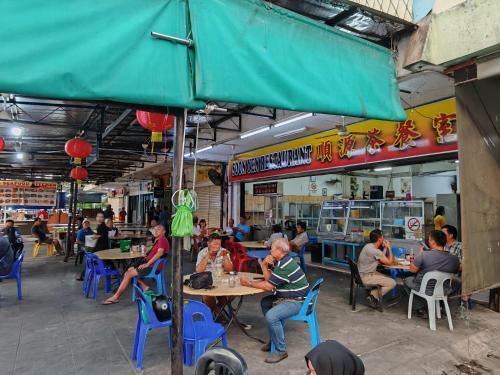 Restaurant, Kepayan Inn Kinabalu city in Kepayan